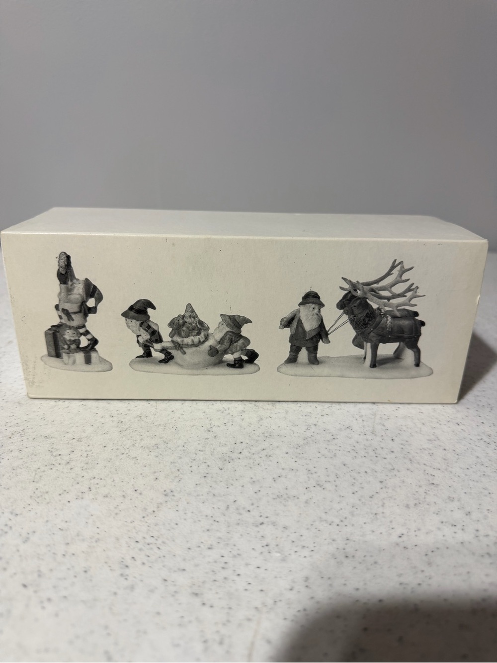 Dept 56 Santa's Little Helpers Heritage Village North Pole Series #5610-3 NEW